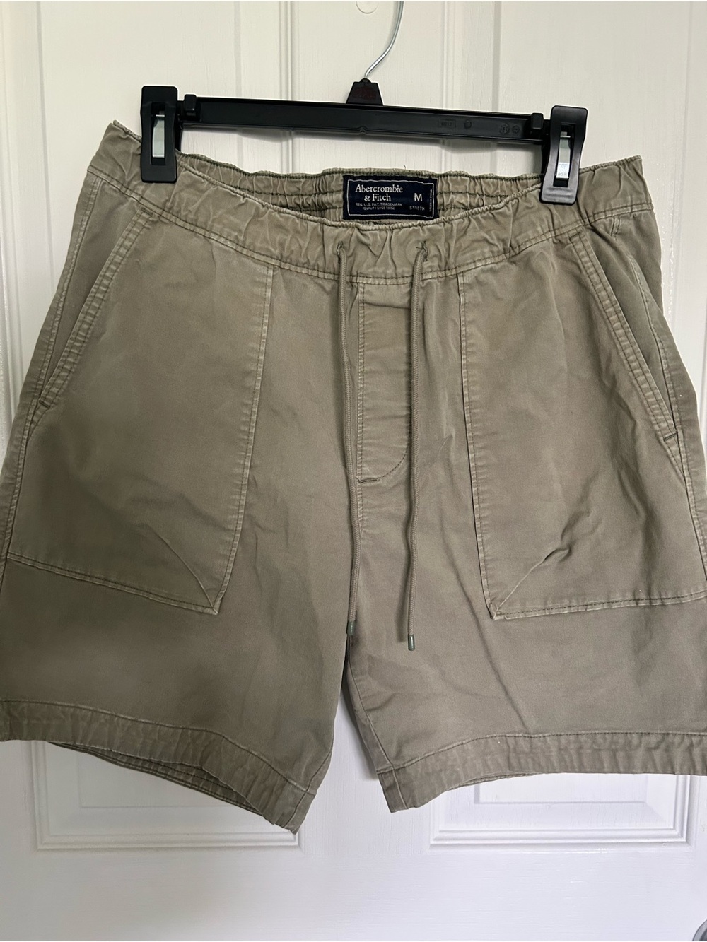 Abercrombie & Fitch Men's Tan Cargo Drawstring Shorts| Size Medium - Picture 2 of 5